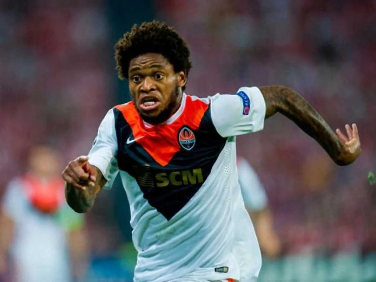 Луїс Адріано