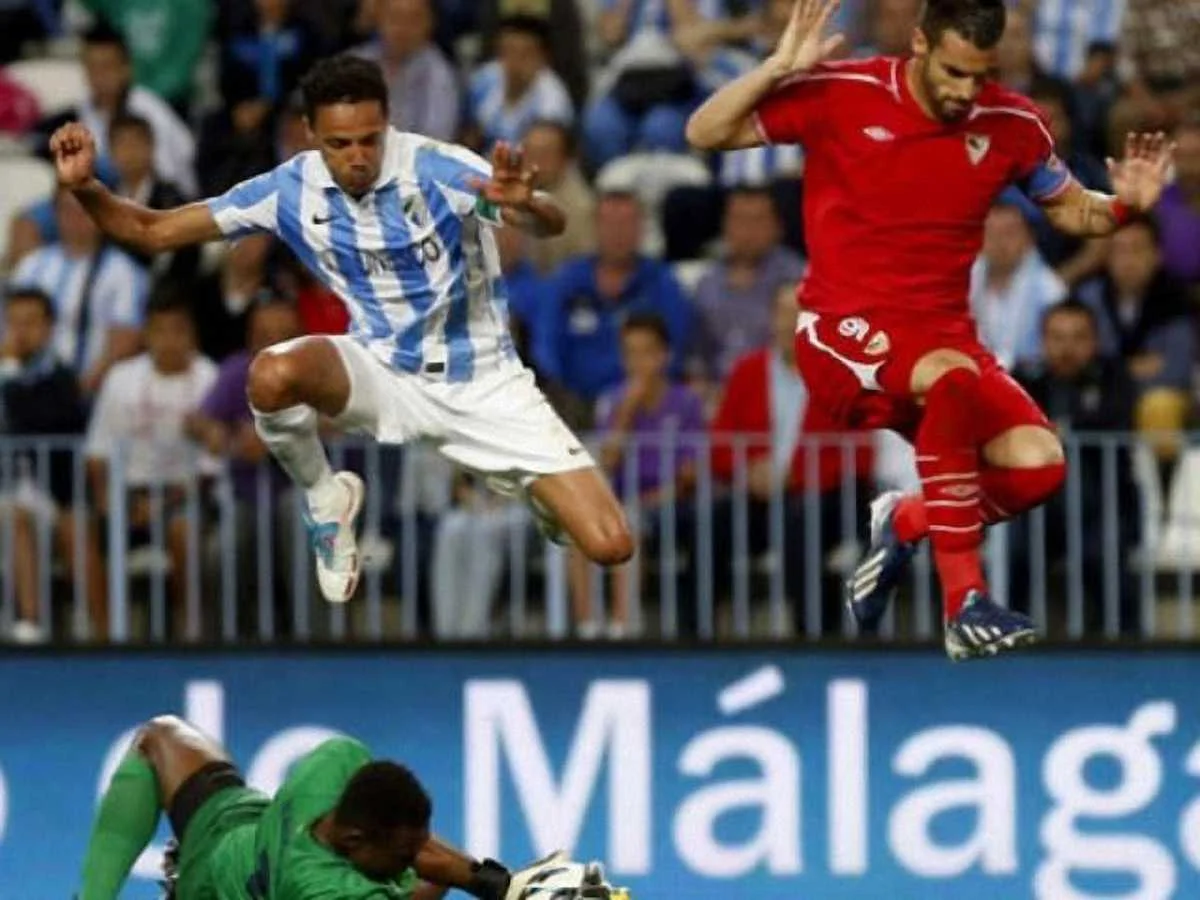 Фото до новини: Матч дня "Малага" - "Севілья": Наїстись до "Дніпра"