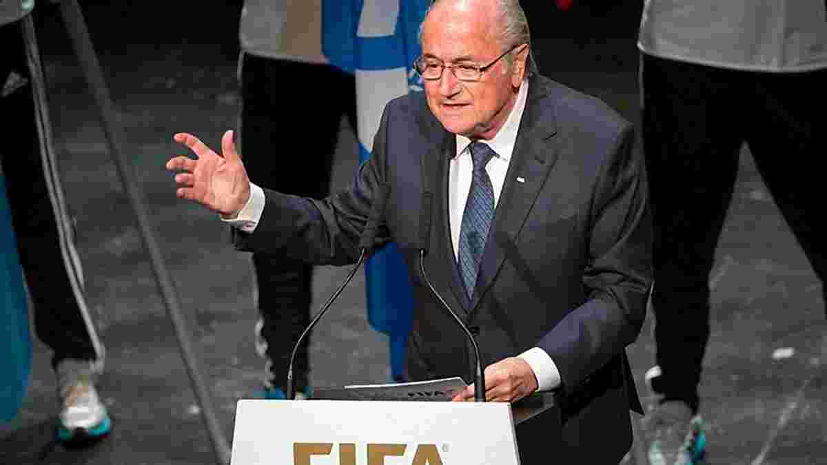 Дві палестинки зірвали промову Блаттера на конгресі ФІФА (ФОТО)