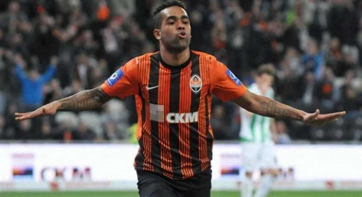 Алекс Тейшейра летить на фінал