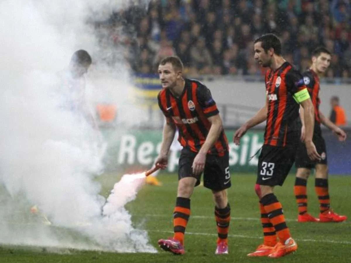 Фото к новости: Упеэловские фишки. "Военный чемпионат", или Нож в спину сборной Украины