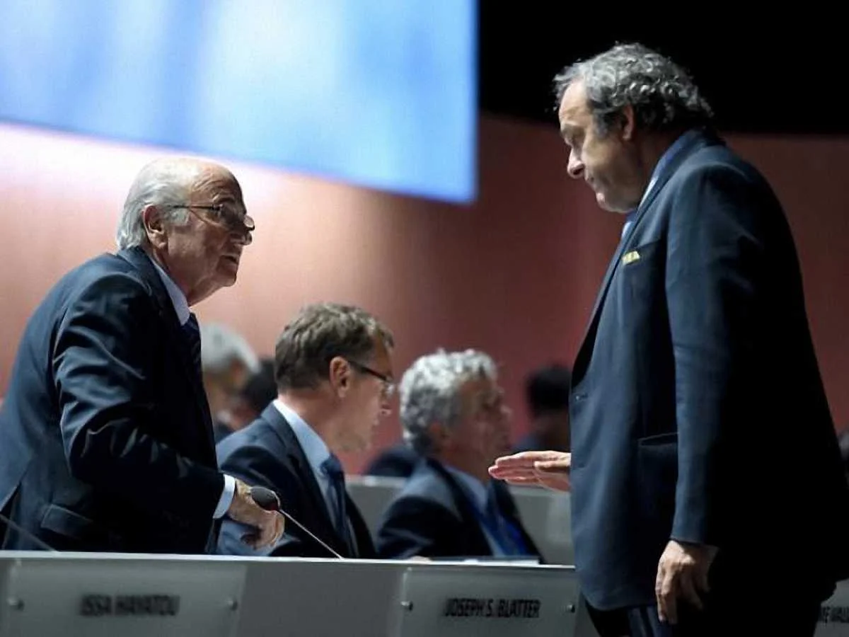 У крісло Блаттера сяде Платіні?