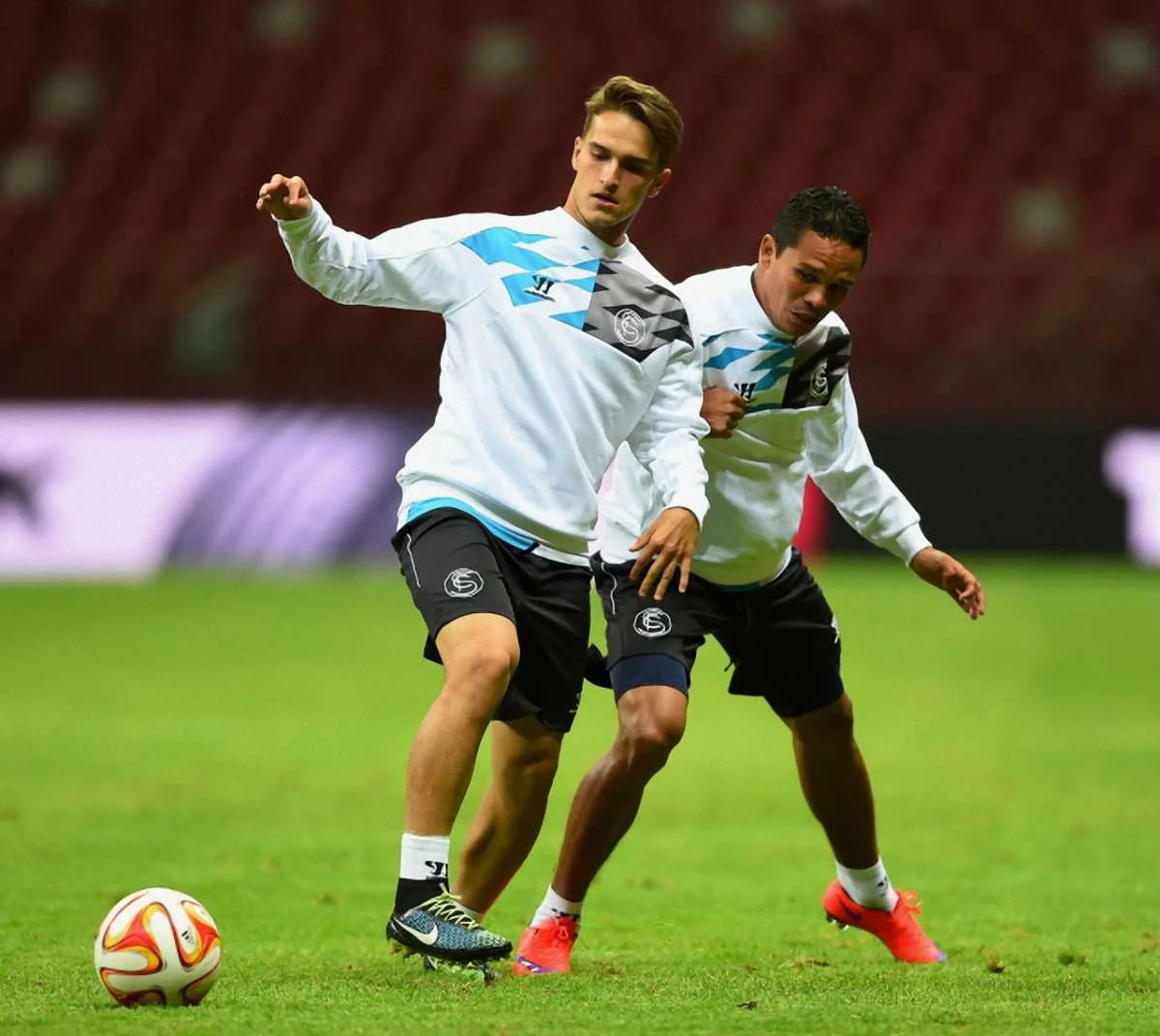 Суарес рядом с Баккой