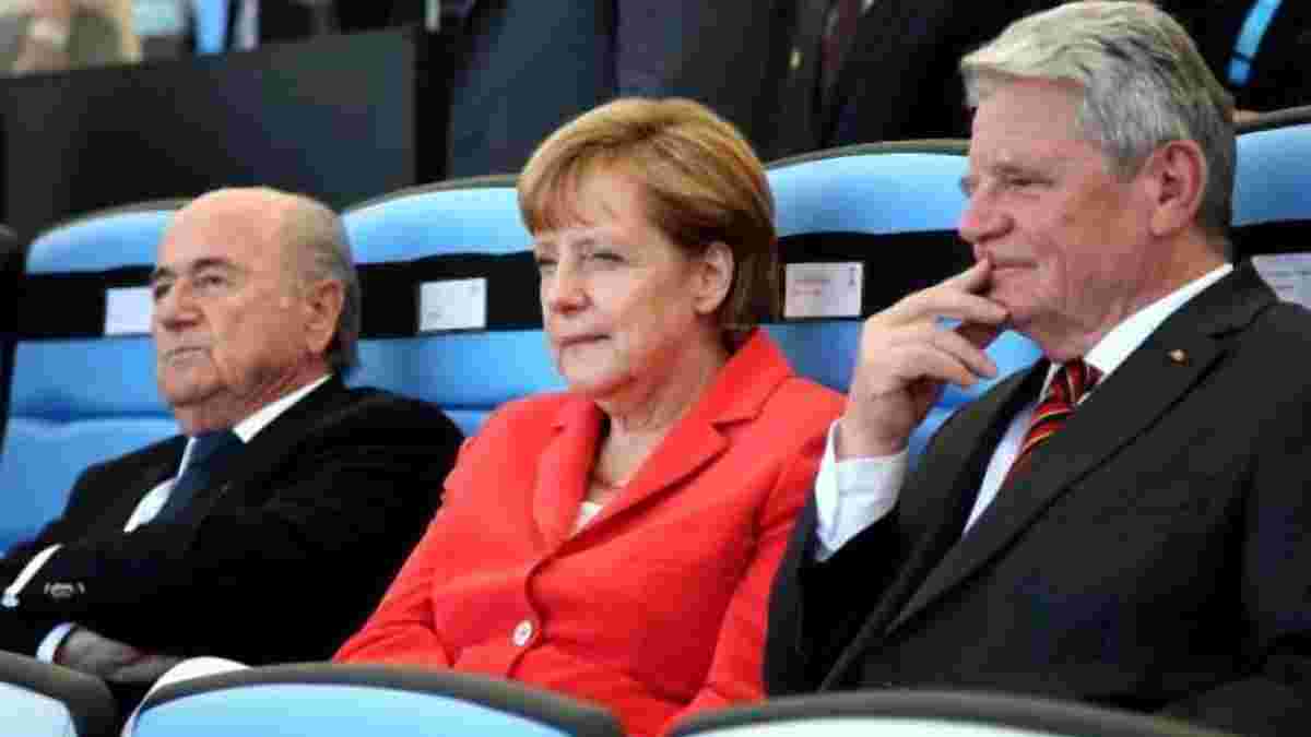 Меркель: Отставка Блаттера - хорошая новость для миллиардов любителей футбола
