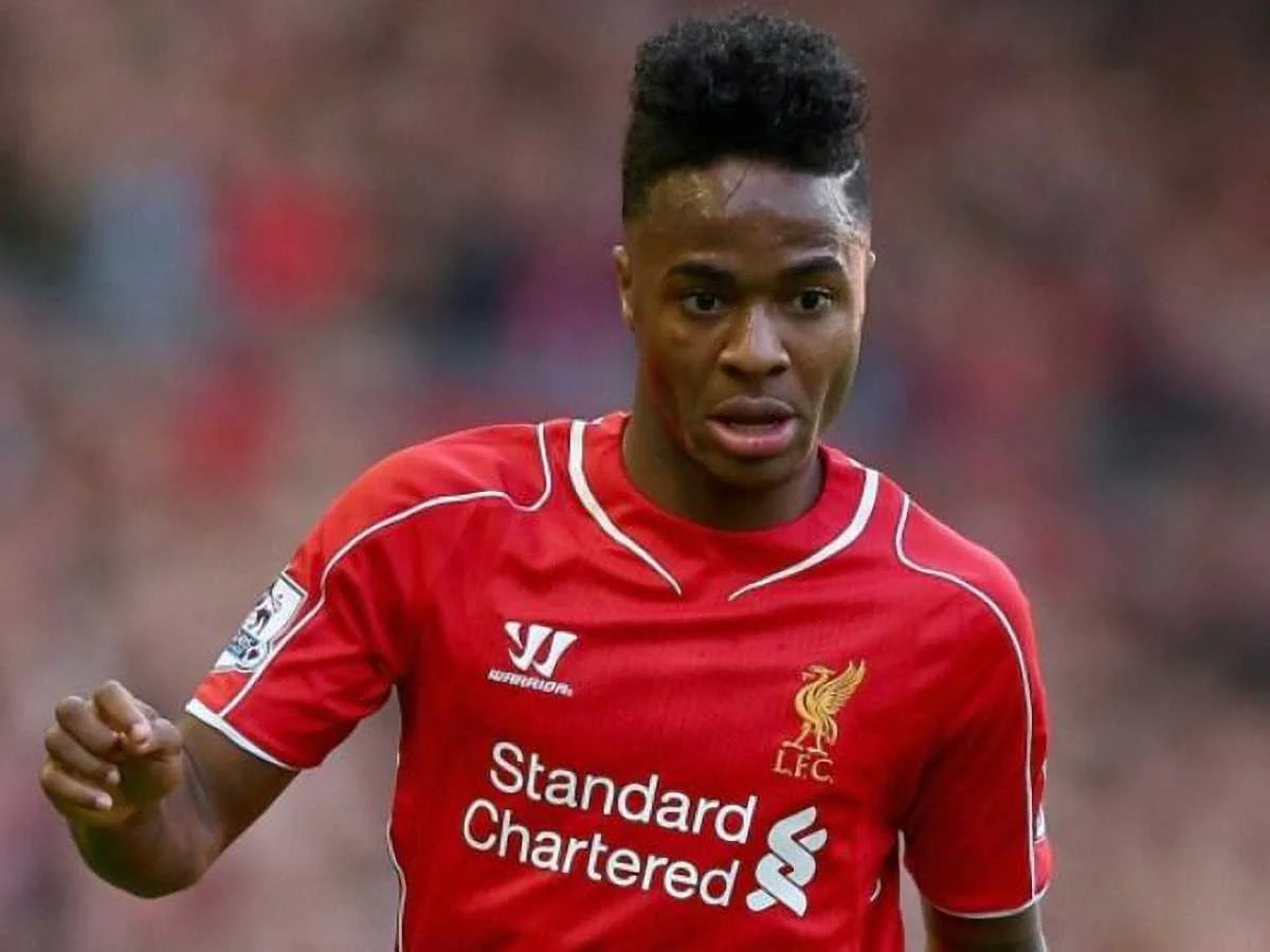 Стерлінг збирається в МЮ