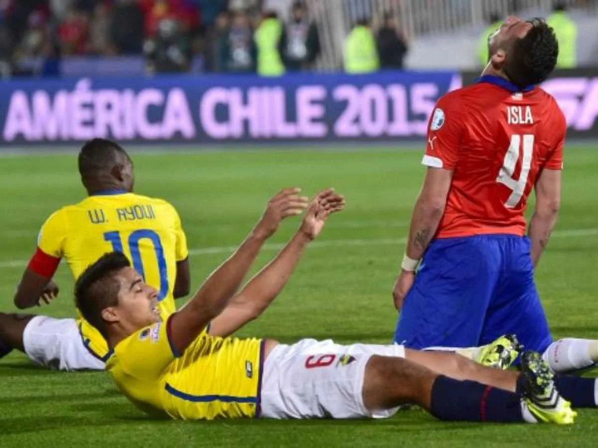 Фото к новости: Сборная Чили с победы стартовала на домашнем Кубке Америки (ВИДЕО)