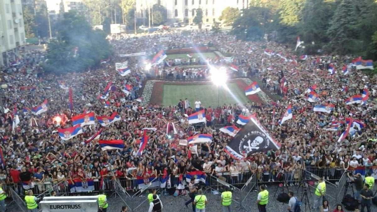 Фото до новини: Як Сербія відзначала перемогу на молодіжному чемпіонаті світу U-20 (ФОТО, ВІДЕО)