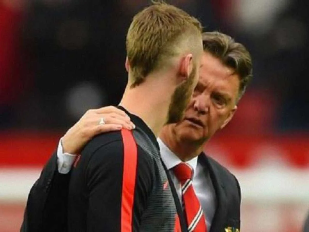 Ван Гаалу не нравится ситуация с Де Хеа