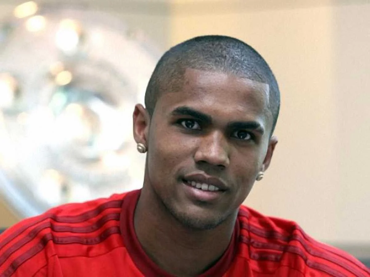 Дуглас Коста