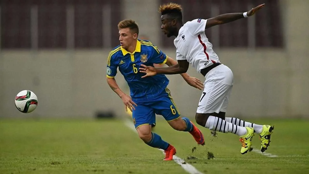 Фото до новини: Як французи юнацьку збірну України перемогли (ВІДЕО)