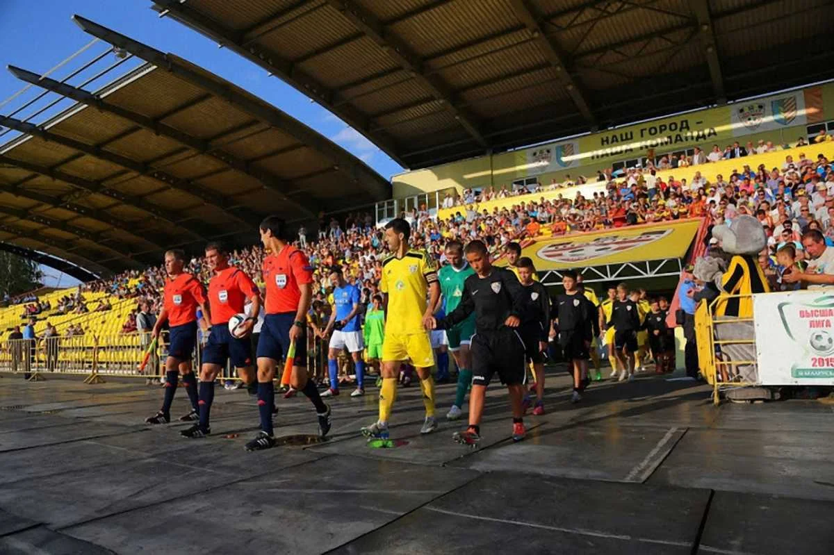 Украинец Старгородский выводит белорусский "Шахтер" с капитанской повязкой