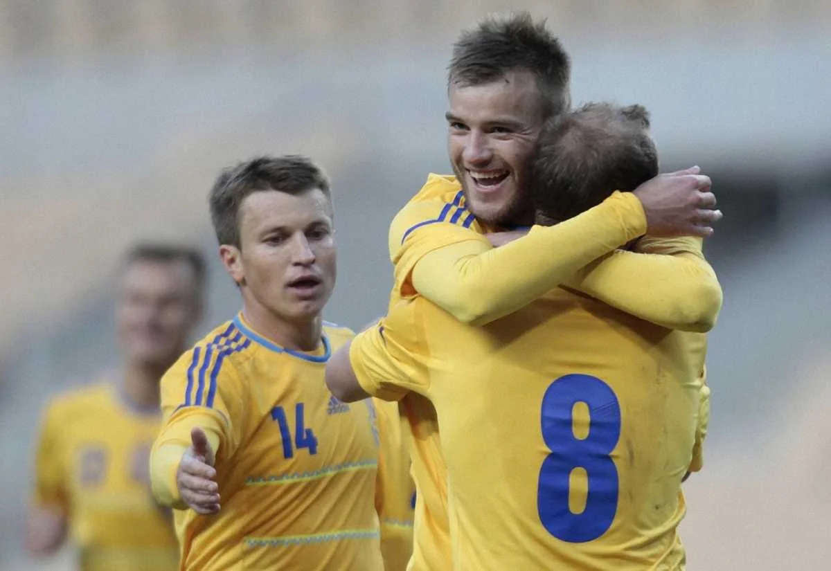 Зозуля благодарен Ярмоленко за помощь украинским воинам