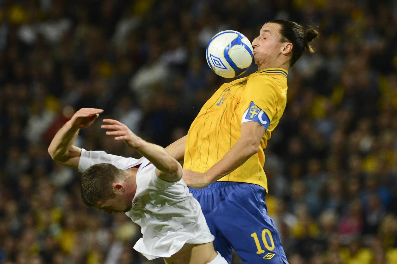 Фото до новини: Ібрагімовіч забив смачний гол перед візитом до Росії (ВІДЕО)