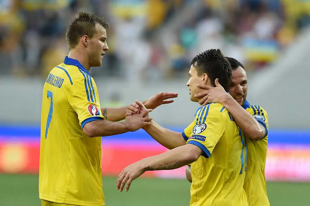 Партнери привітали Коноплянку / фото Футбол 24