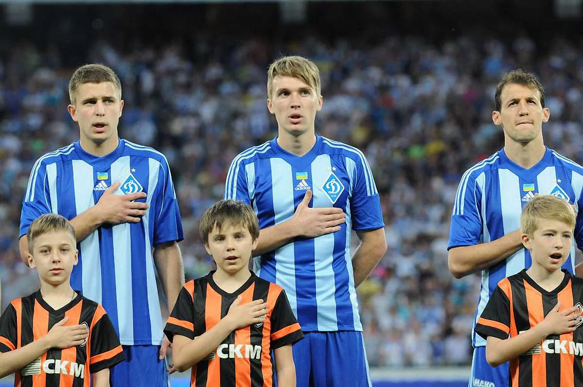 По центру Сергій Сидорчук / фото "Футбол 24"