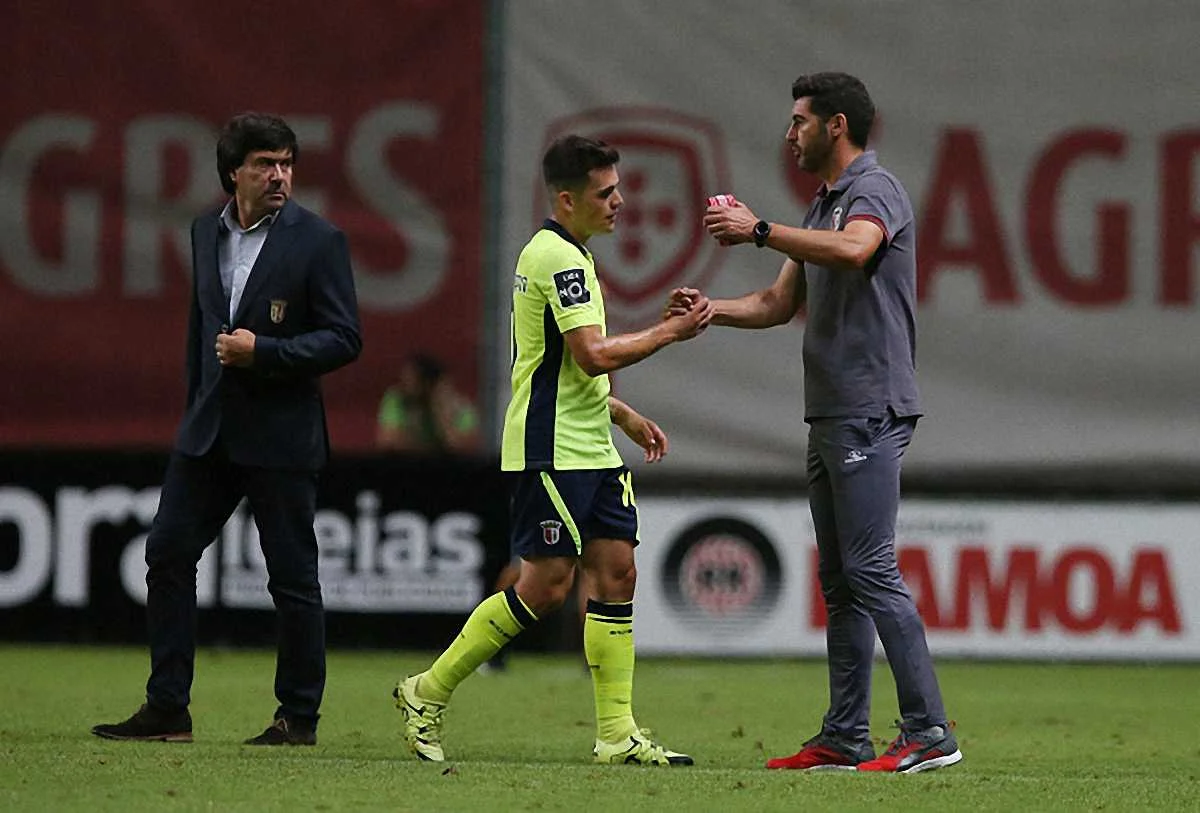 Паулу Фонсека дякує за гру / Getty images