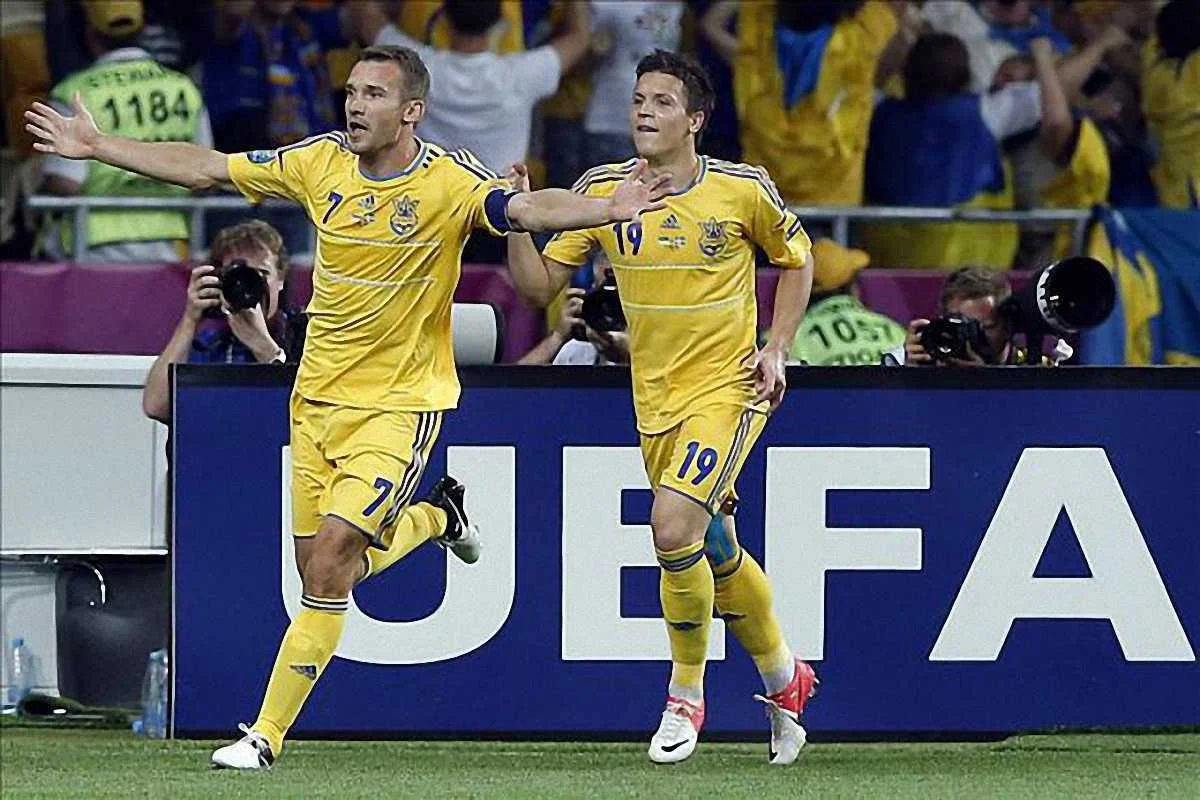 Шевченко і Коноплянка разом виступали за збірну України // Фото que.e