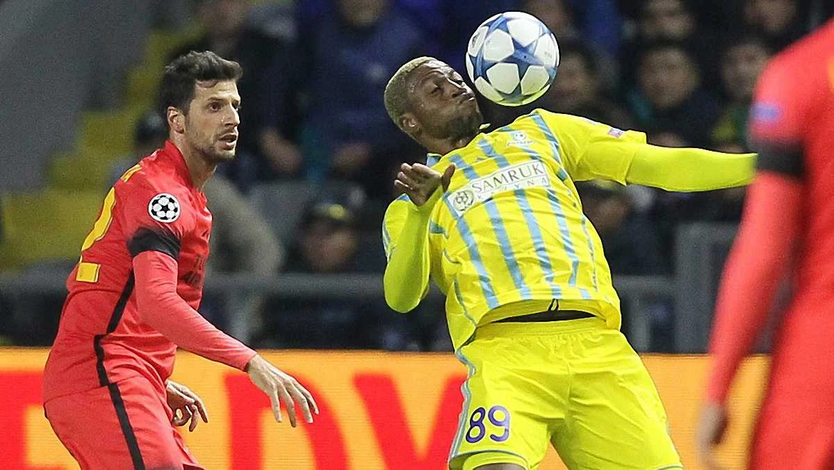 "Астана" врятувалась - Кабананга (справа) допоміг / УЄФА