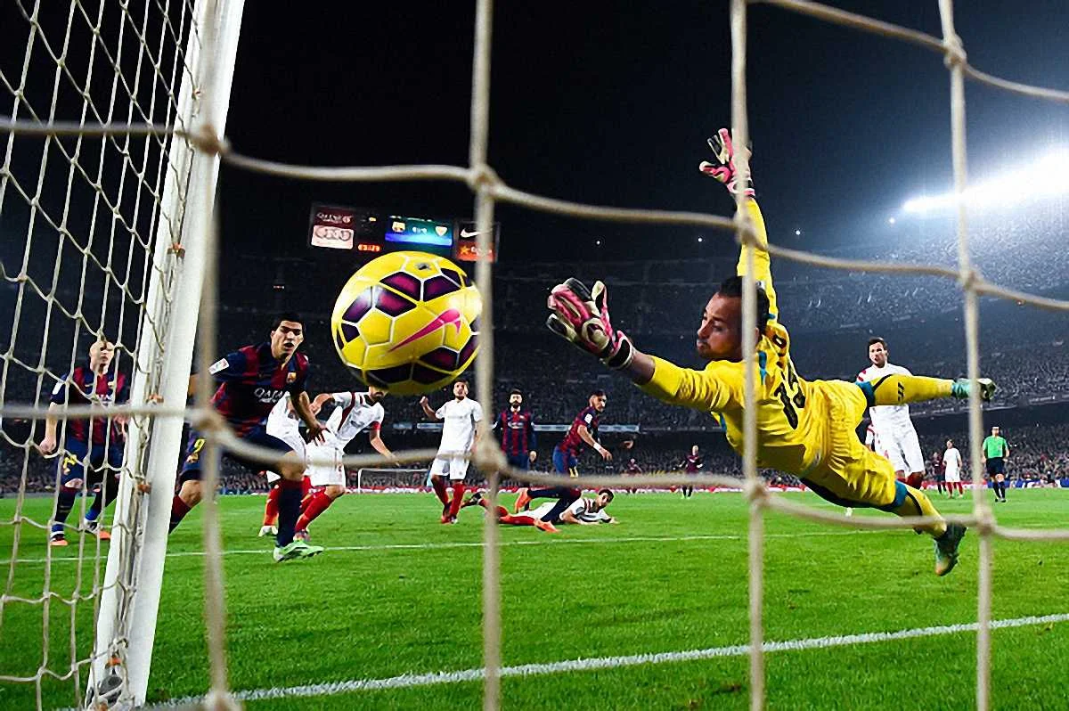 Неймар забив "Севільї" минулого сезону також на "Камп Ноу" / Getty Images