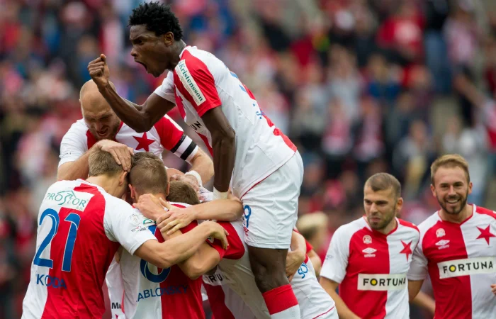 Славія Славія