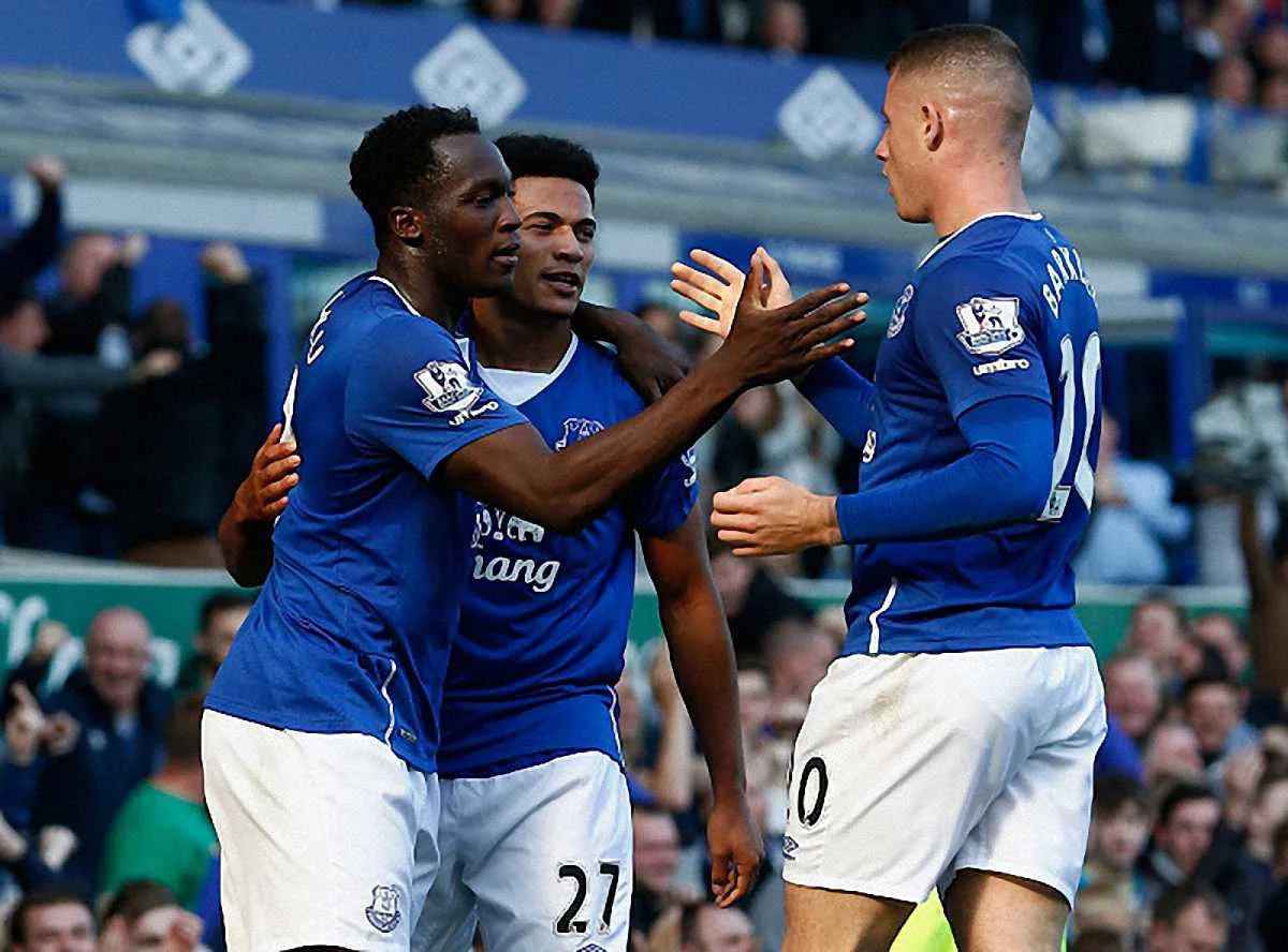 Ромелу Лукаку воспользовался ошибкой соперников / Getty images