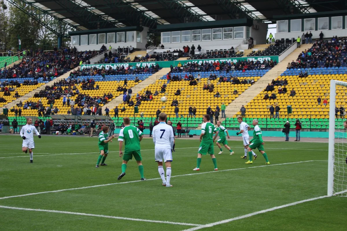 "Карпаты" против "Динамо" / фото Юрия Шутки
