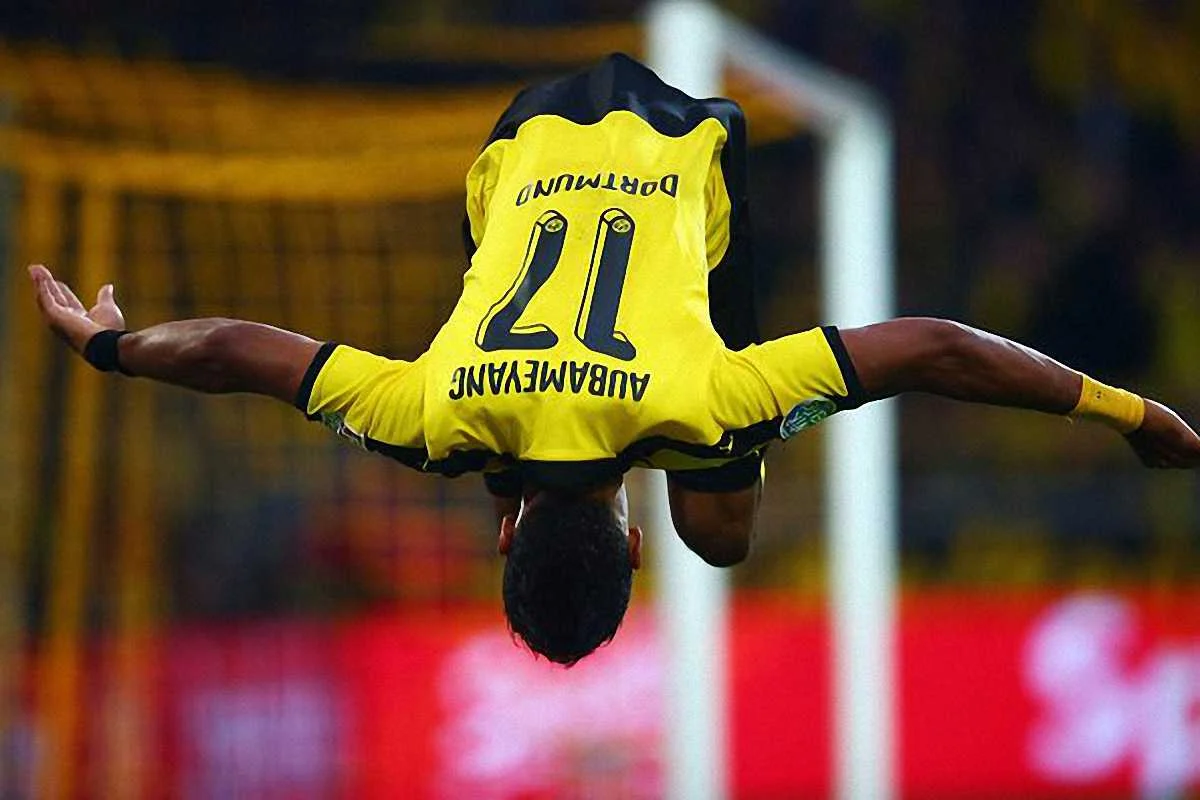 Обамеянг оформив хет-трик / соцмережі