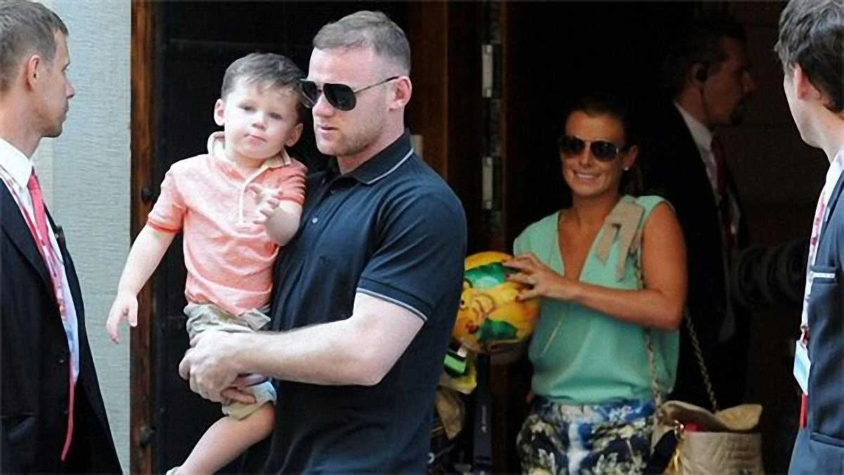 Кай, Вейн та Колін Руні