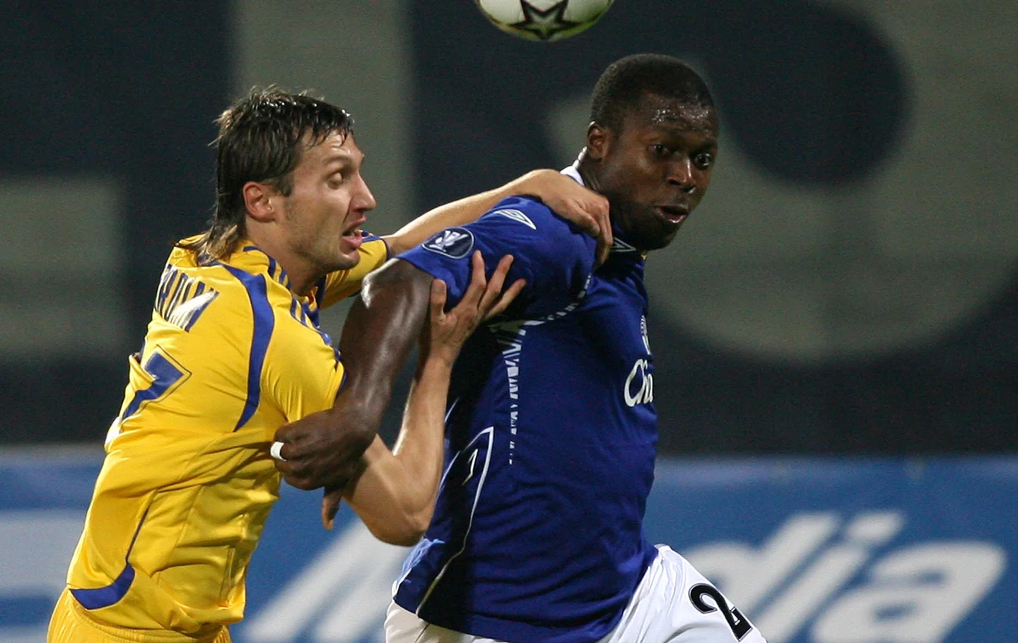 Бордиян и Якубу Айегбени из "Эвертона", фото Getty Images