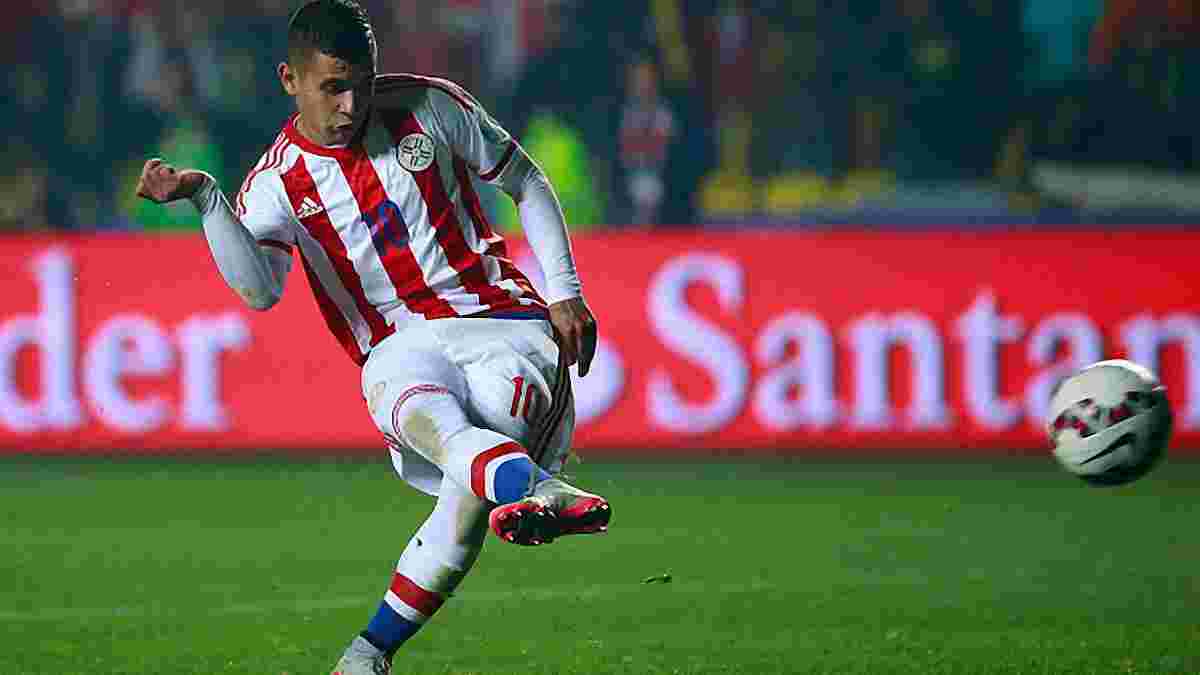 Дерліс Гонсалес знову зіграє за Парагвай у відборі до російського Мундіалю