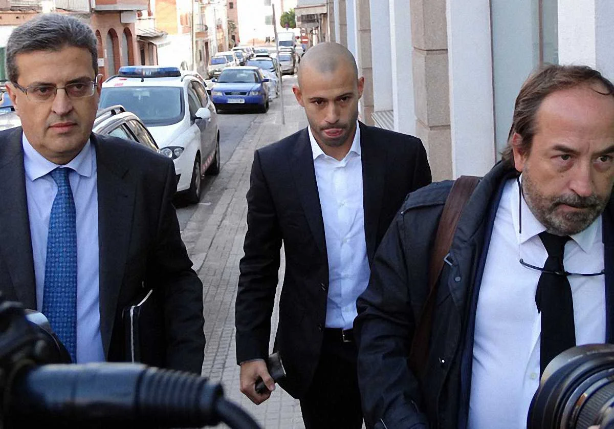 Маскерано следует в суд / getty images