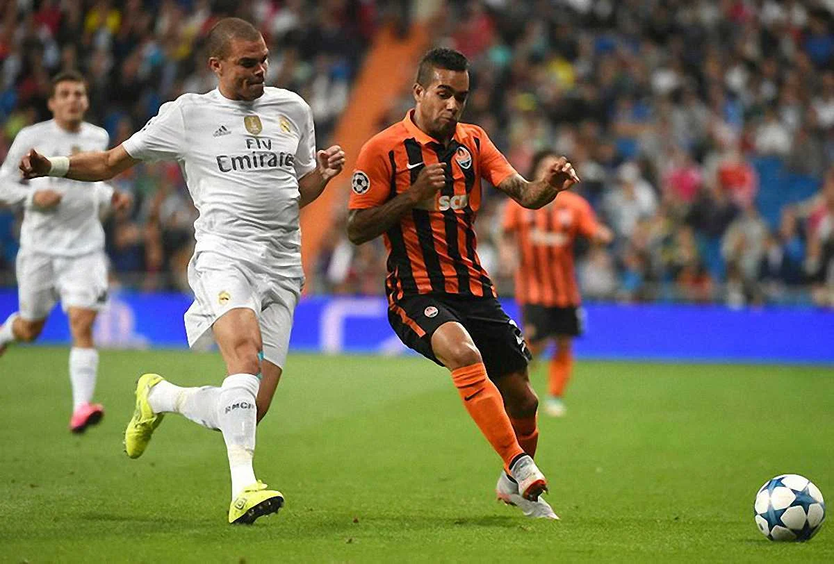 Тейшейра проти Пепе / globo.com