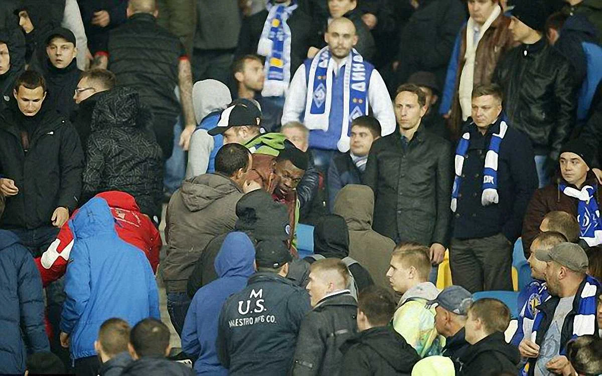 Бійка на "Олімпійському" / фото Reuters