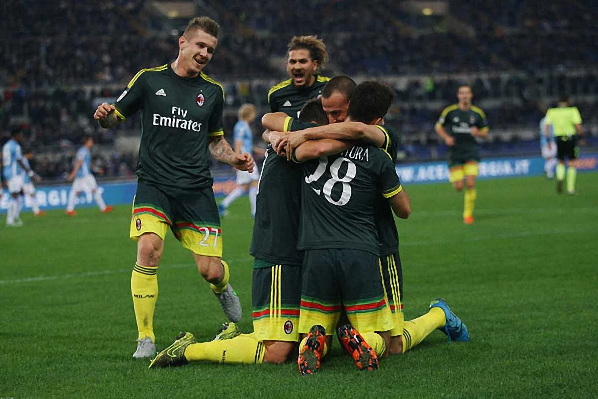 "Милан" празднует третью победу подряд // Getty Images