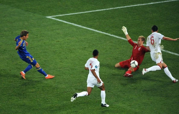 Девіч, Харт