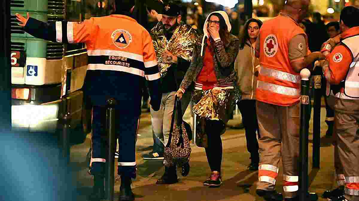 Pray for Paris. Футбольний світ об'єднався після терактів у Парижі (ФОТО)
