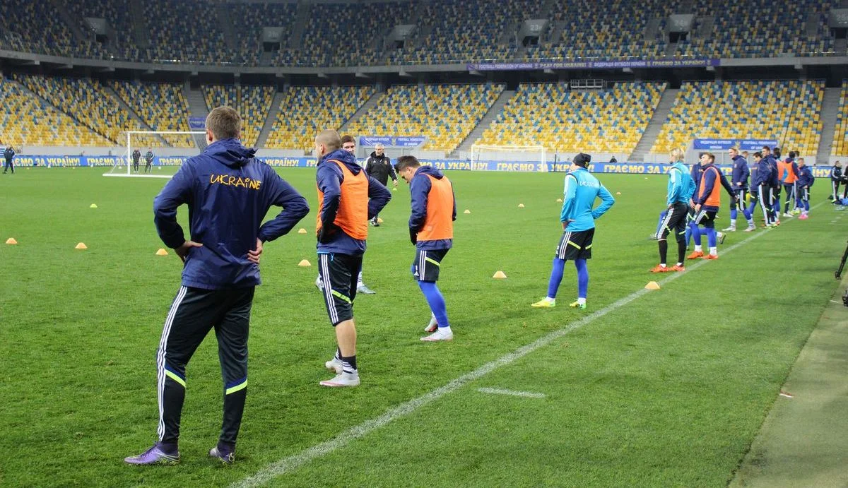 "Синьо-жовті" / фото Юрія Шутки