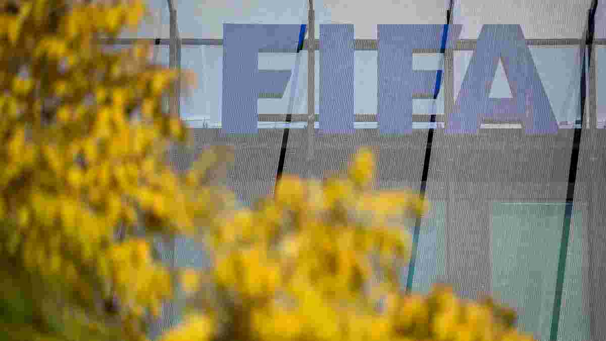 Число сомнительных операций ФИФА с Россией и Катаром увеличилось до 120
