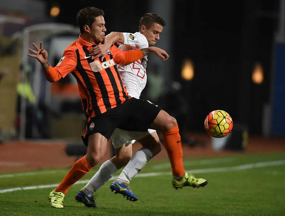 Марлос против Политыло / фото ФК Шахтер