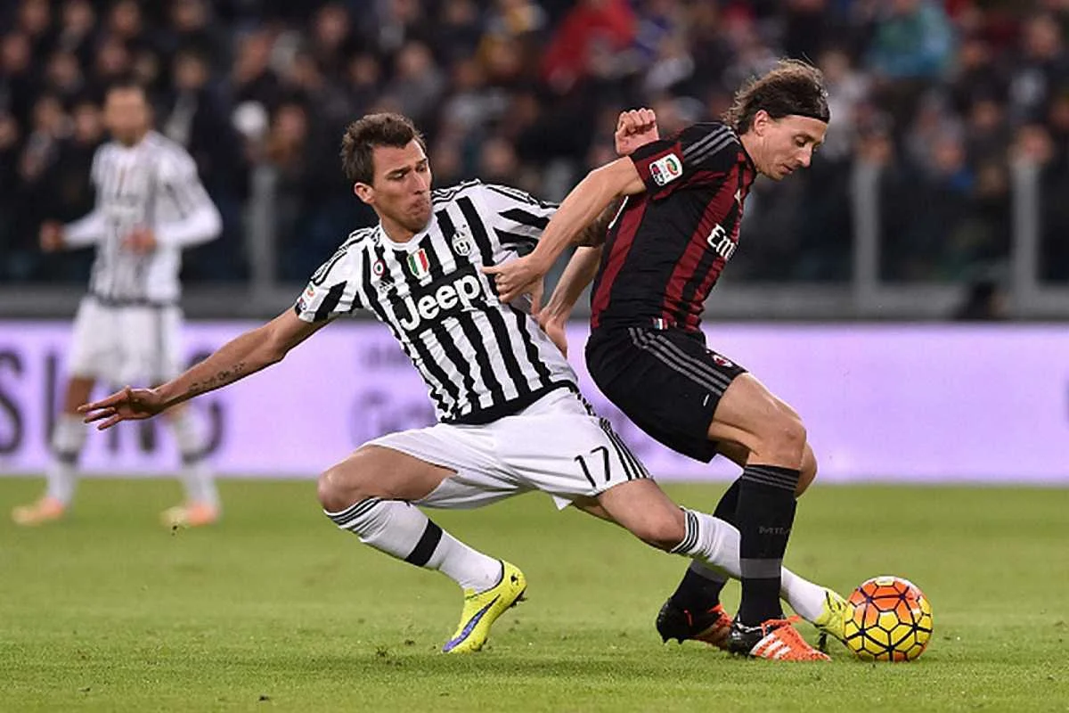 Манджукич и Монтоливо - лидеры своих команд / Getty Images