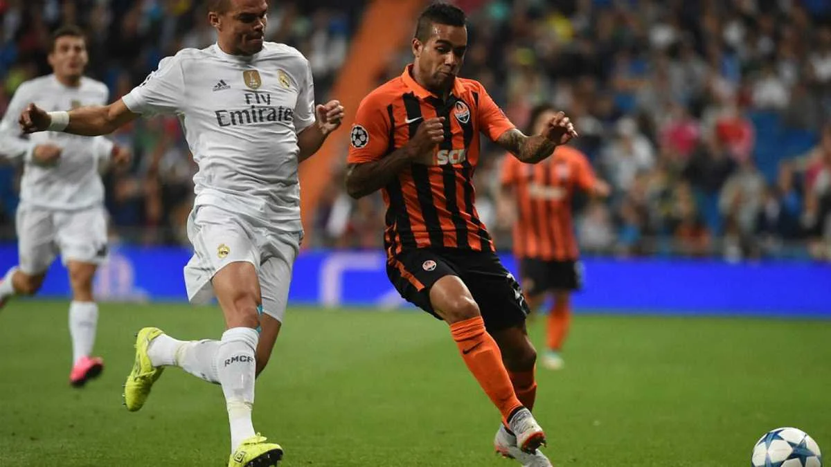 Тейшейра проти Пепе / фото ФК Шахтар