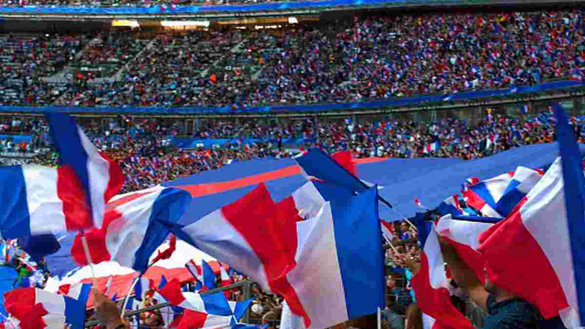 Заборону на відвідування всіх матчів вболівальниками гостьових команд у Франції буде продовжено