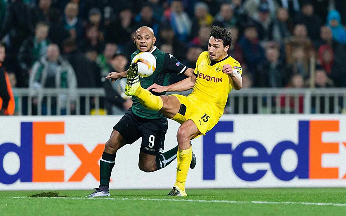 Хуммельс "привіз" пенальті, яке вирішило долю зустрічі // Getty Images