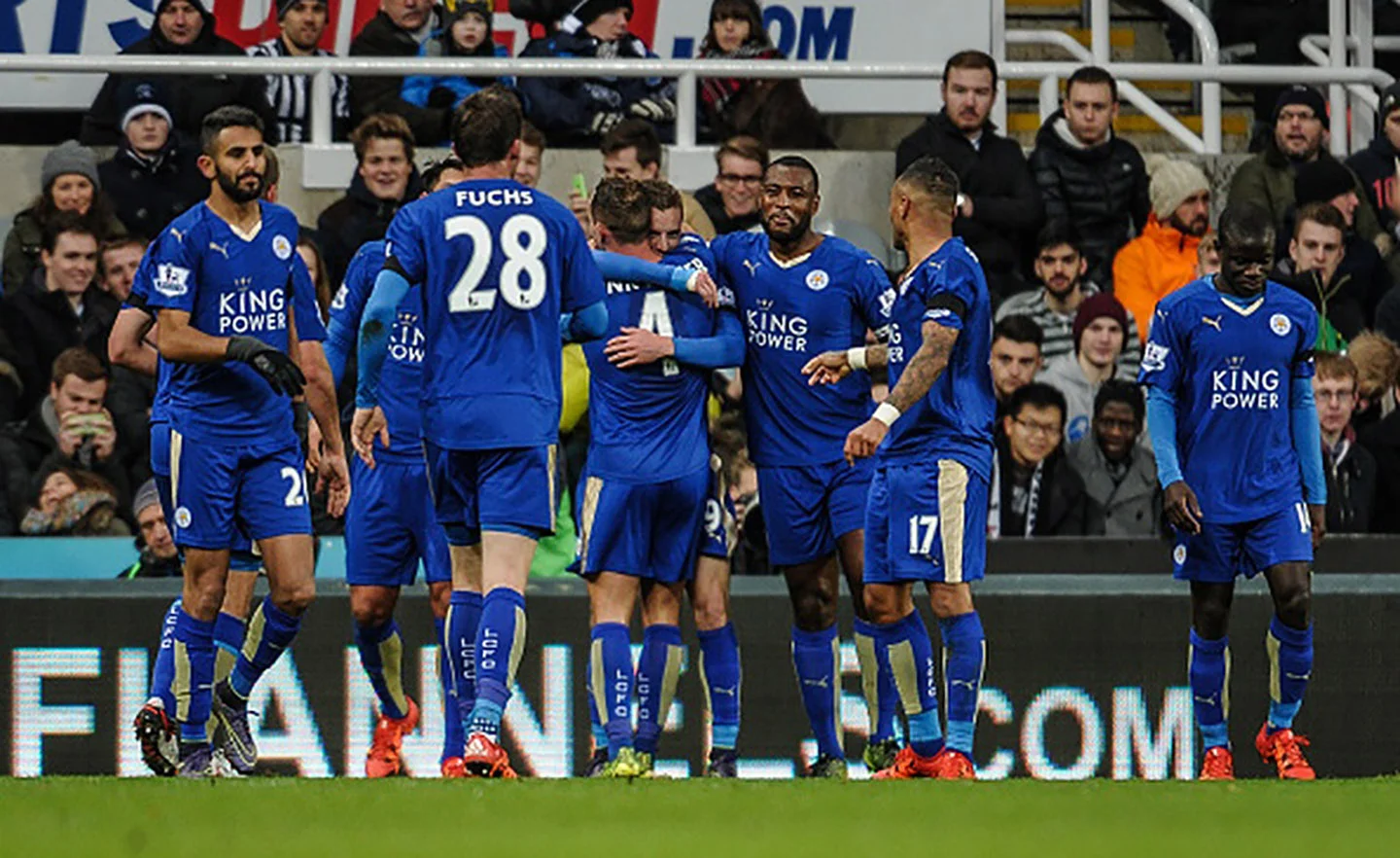 Футболісти "Лестера" святкують черговий забитий м'яч / Getty Images