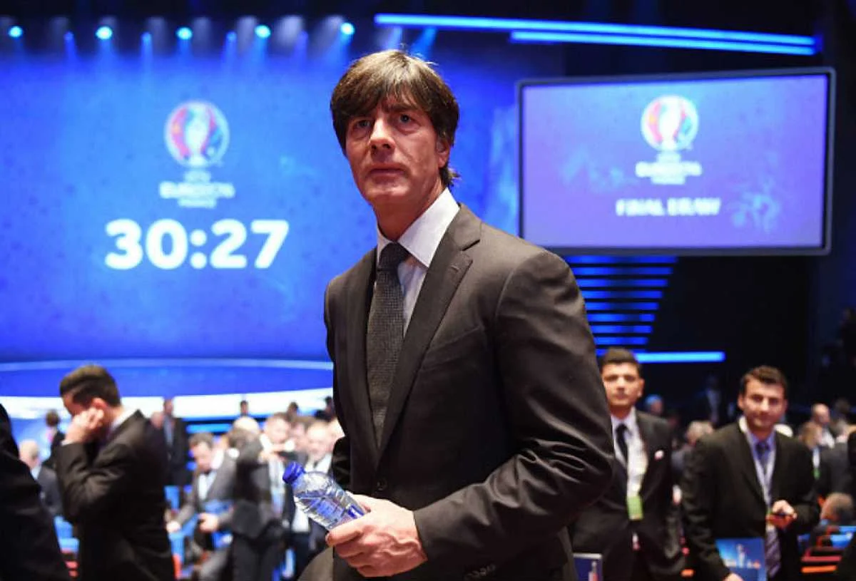 Льов на жеребкуванні Євро у Парижі / Getty Images