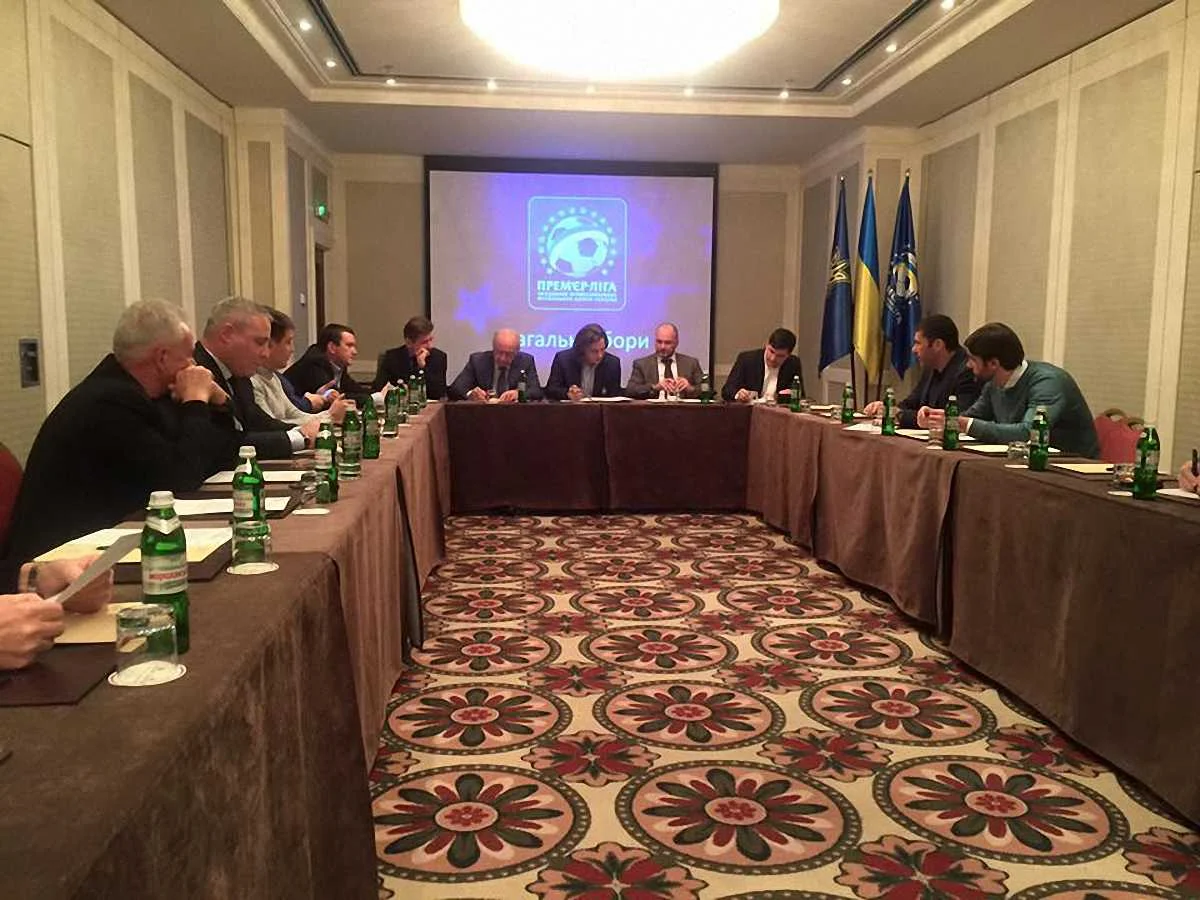 Общее собрание участников УПЛ / Фото Фейсбук Владимира Генинсона