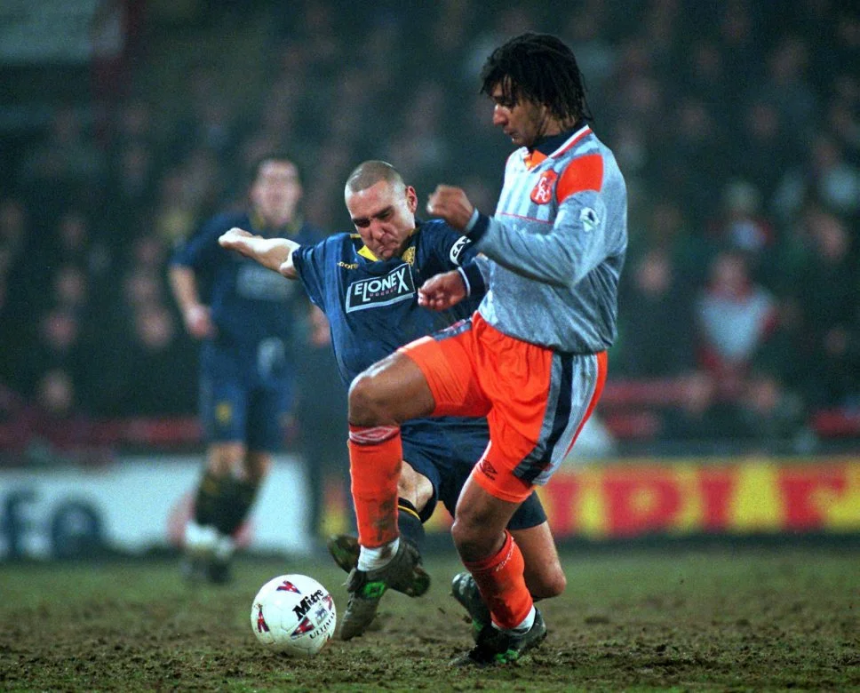 Вінні Джонс, Гулліт