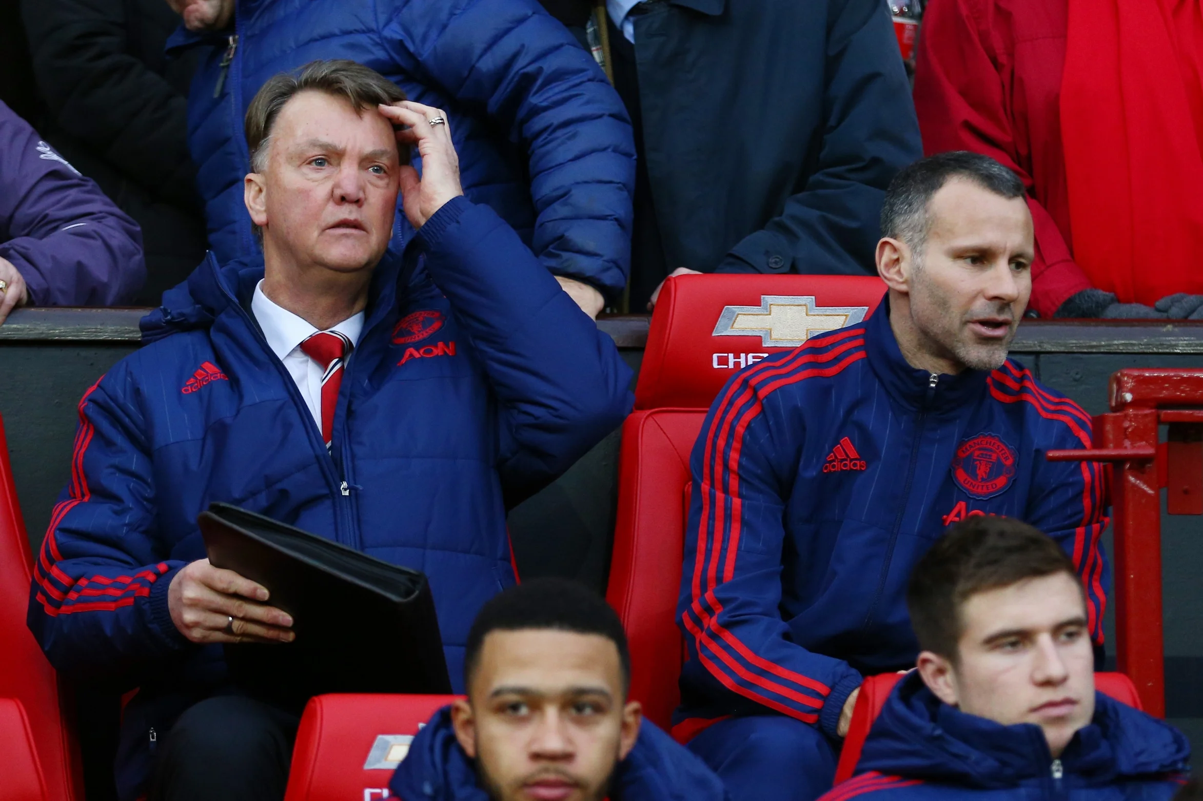 Луи ван Гаал и Райан Гиггз / Фото Getty Images