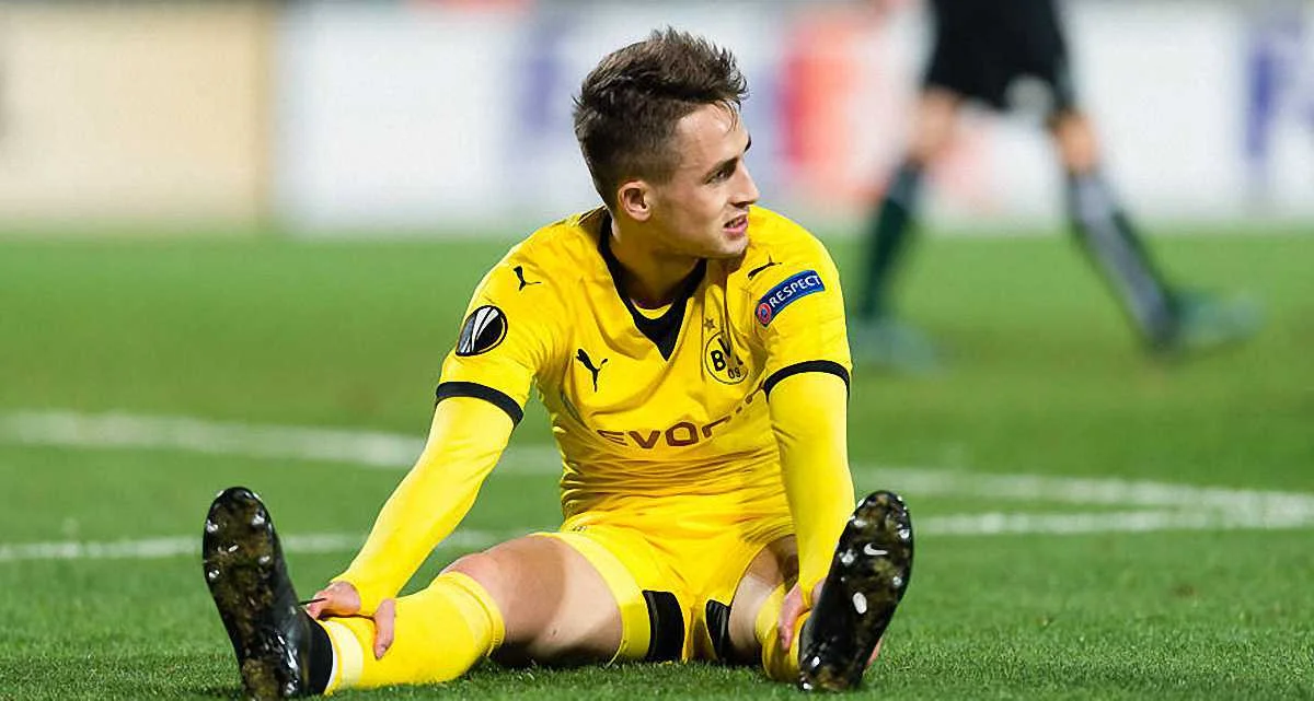 "Борусія" Д відмовилась від послуг Аднана Янузая