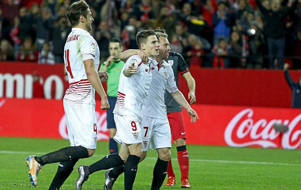 "Севілья" святкує перемогу / El Desmarque